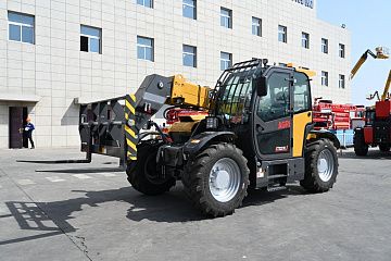 Телескопический погрузчик XCMG XT3207K