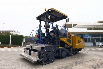 Асфальтоукладчик XCMG RP705