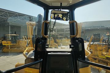 Бульдозер XCMG D360