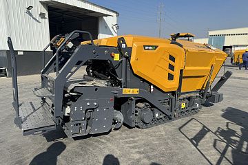 Асфальтоукладчик XCMG RP355