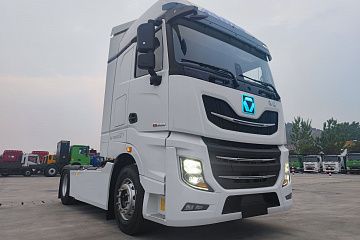 Тягач XCMG XGA4185D5WA