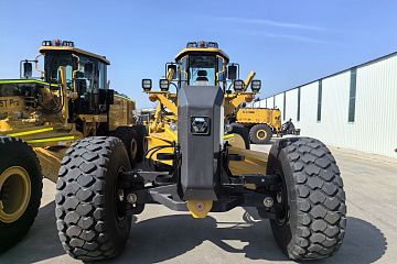 Автогрейдер XCMG GR3005T Pro