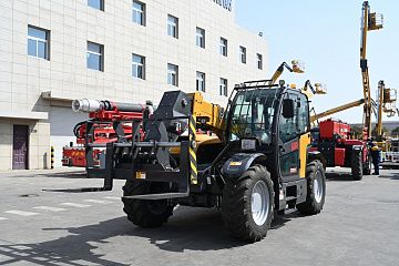 Телескопический погрузчик XCMG XT3207K