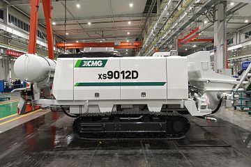 Бетононасос на гусеничном ходу XCMG XS9012D