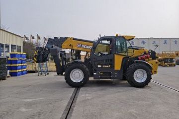 Телескопический погрузчик XCMG XT4018K