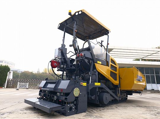 Асфальтоукладчик XCMG RP505