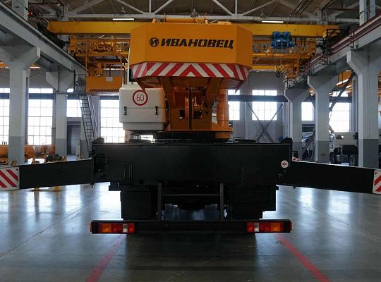 Автокран Ивановец КС-45717-1Р
